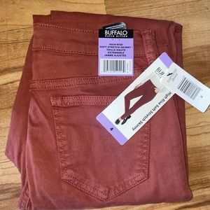 Brand new high rise soft stretchy skinny jeans!